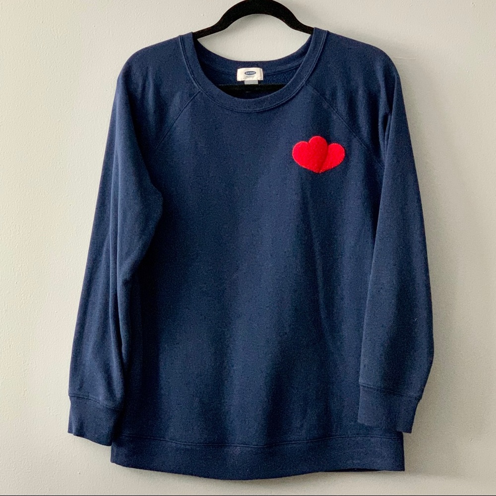 Embroidered Heart Crew Neck Sweatshirt ❤️💙